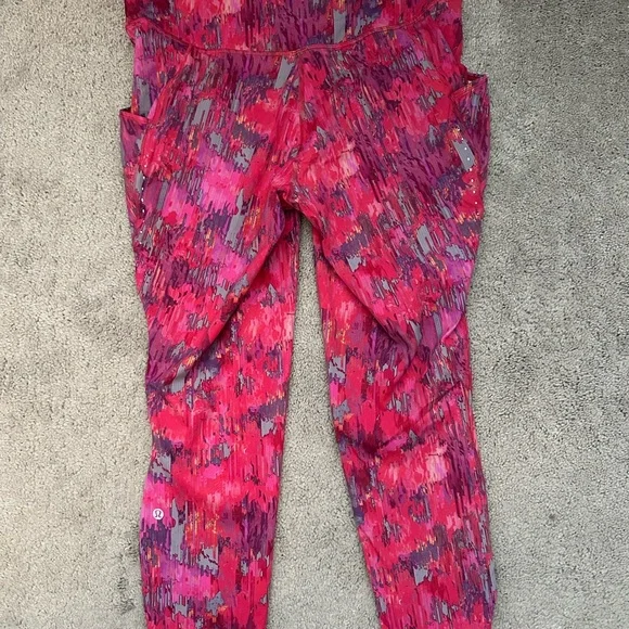 Lululemon Fast and Free High Rise Leggings - 25” - Size: 14 - Picture 2 of 5